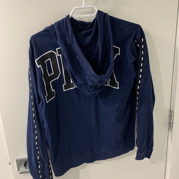 Pink t-shirt hoodie - Picture 2 of 3